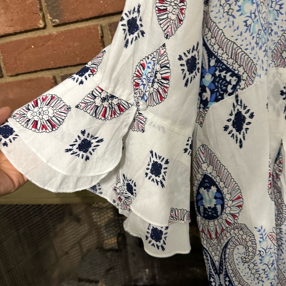 🛍️ very cute 3/4 sleeve multi color ruffle sleeve Top